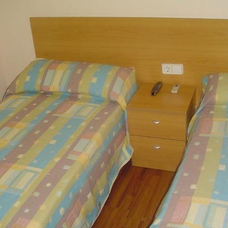 Hostal Vimar La Llosa Exteriör bild